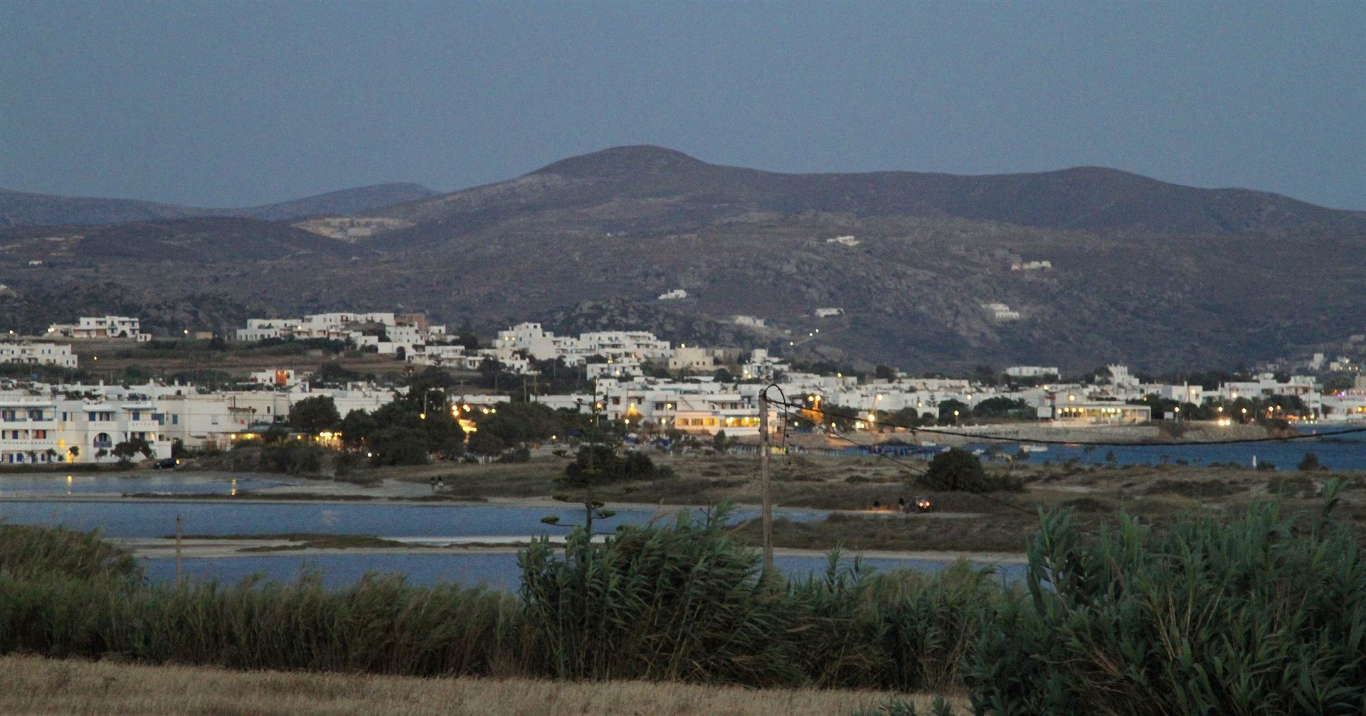 Η Αγία Άννα της Νάξου από ψηλά, από τη Στελίδα